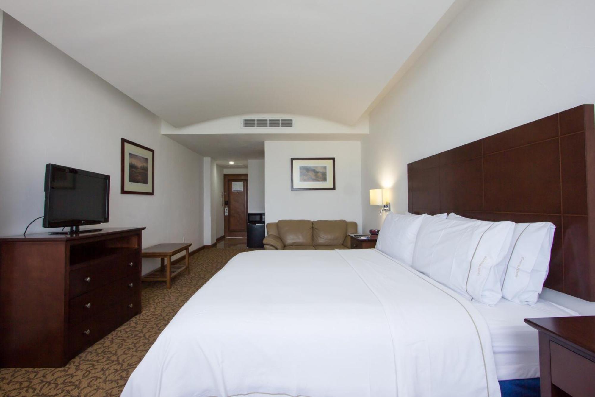 Holiday Inn Express Nuevo Laredo By Ihg Exterior foto