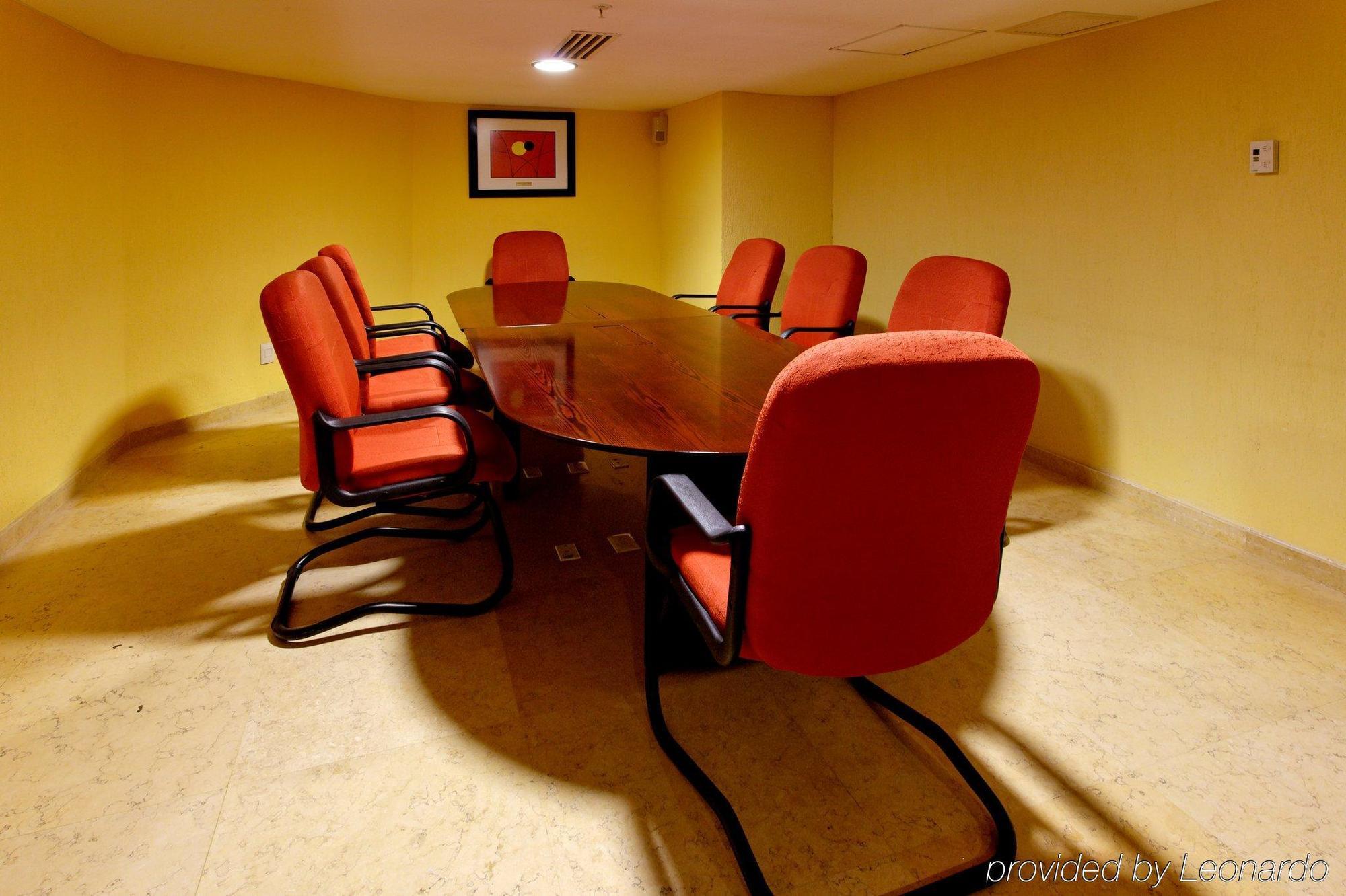 Holiday Inn Express Nuevo Laredo By Ihg Facilidades foto